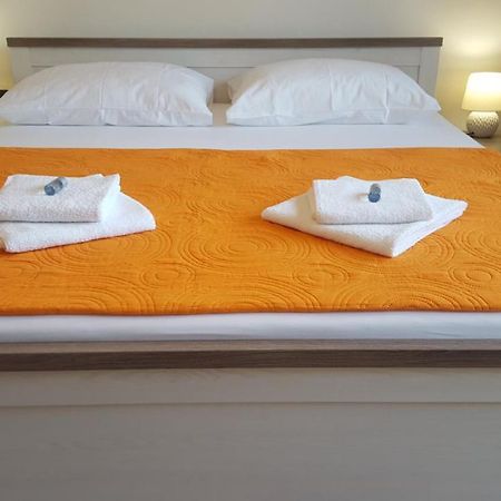 Holiday House Lavanda Врси Экстерьер фото