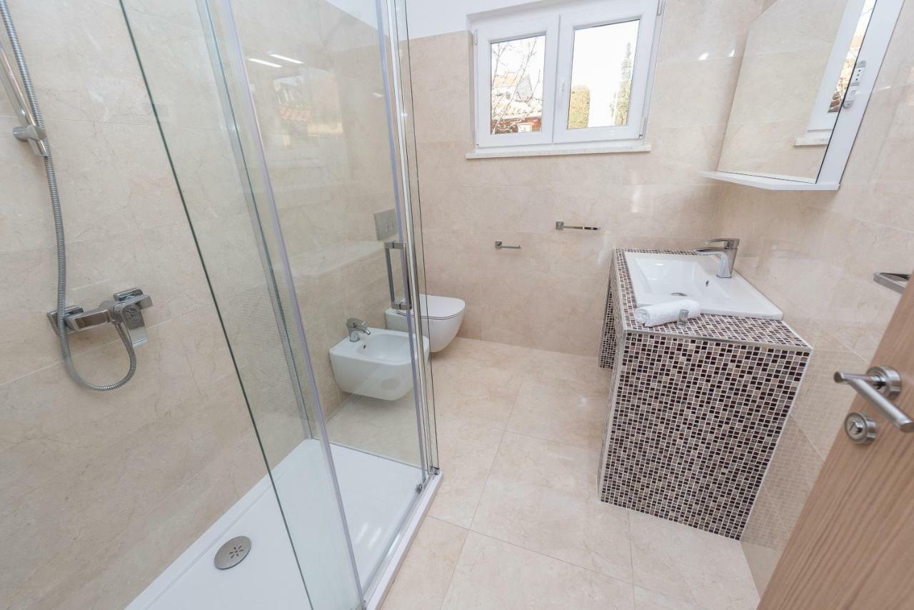 Holiday House Lavanda Врси Экстерьер фото