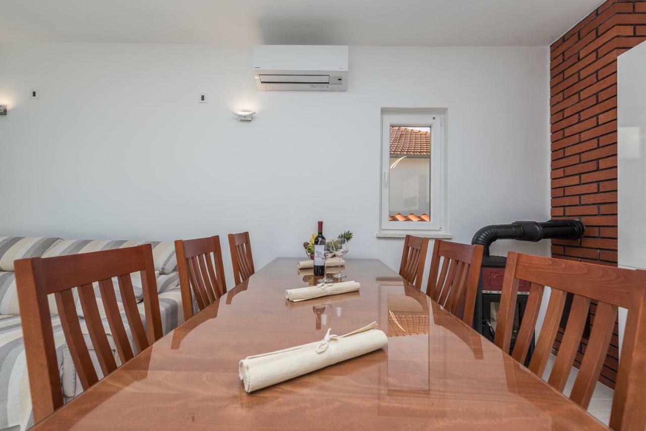 Holiday House Lavanda Врси Экстерьер фото