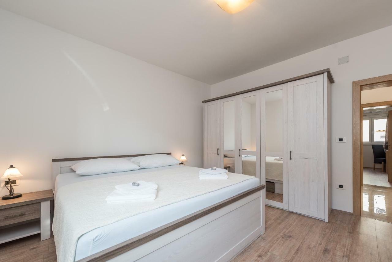 Holiday House Lavanda Врси Экстерьер фото