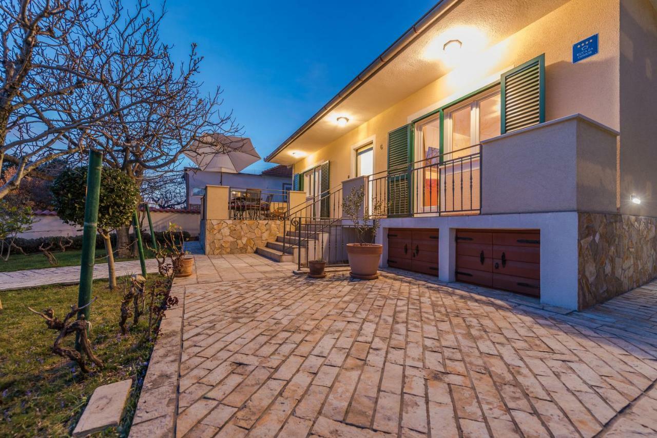 Holiday House Lavanda Врси Экстерьер фото