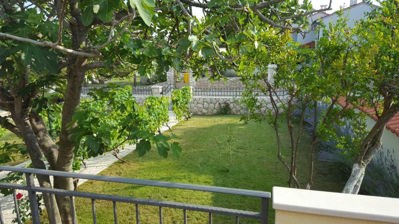 Holiday House Lavanda Врси Экстерьер фото