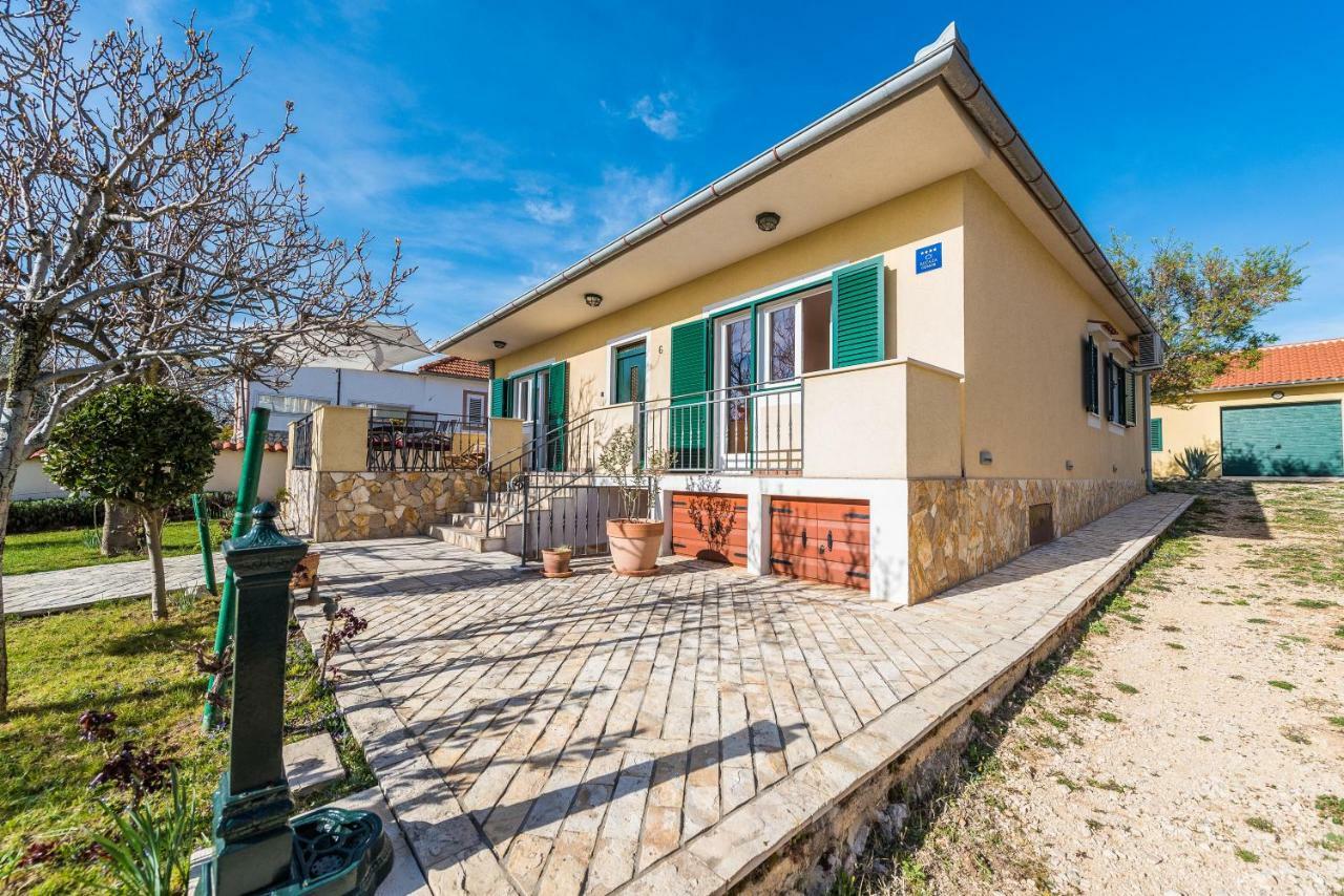 Holiday House Lavanda Врси Экстерьер фото